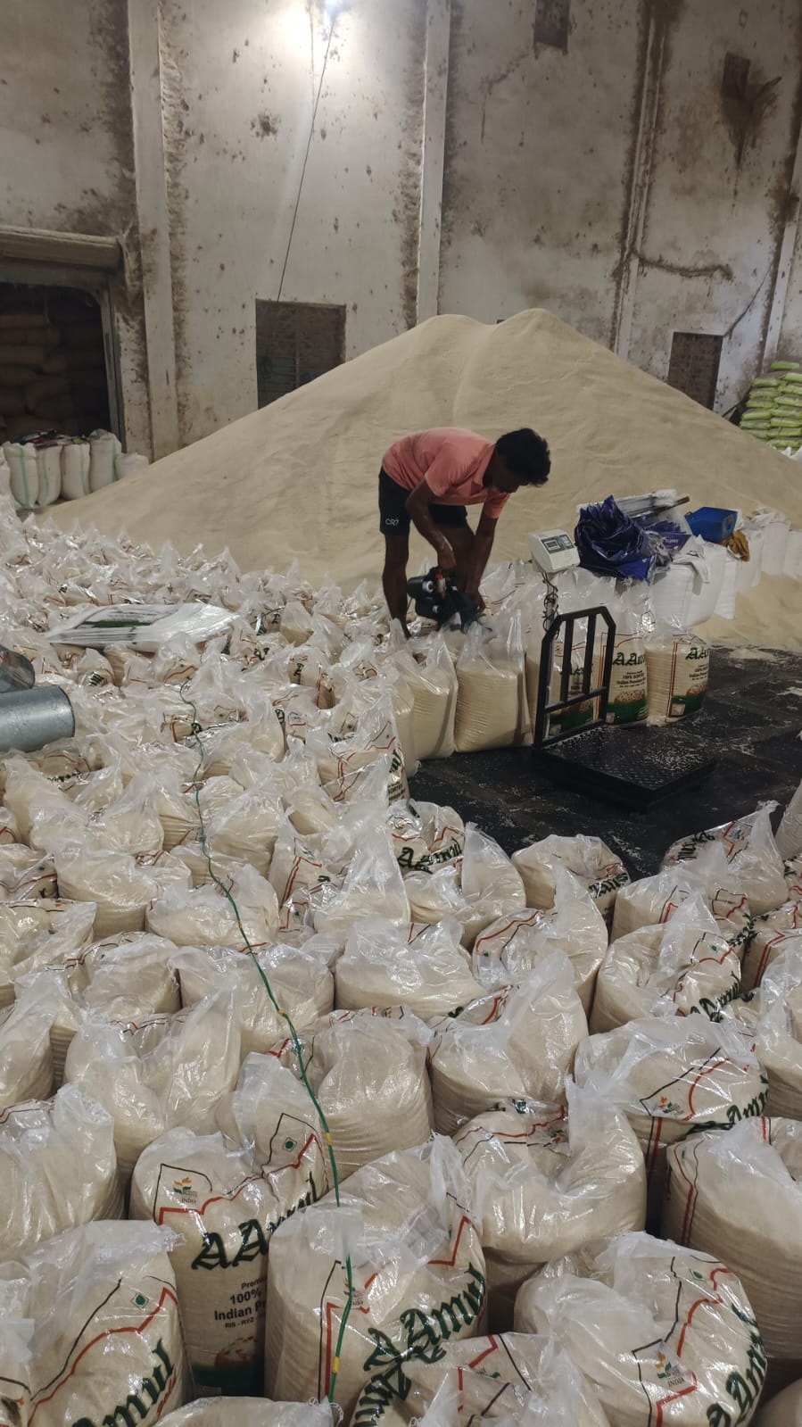 Packed rice grains